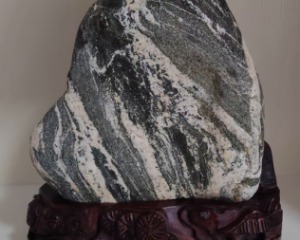 泰山石和一般青石的区别是什么？