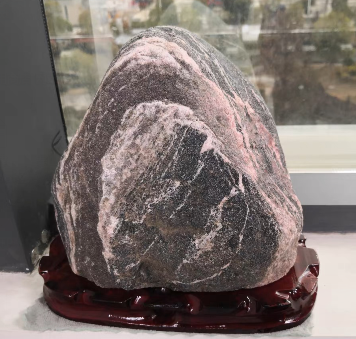 网上价格几百元的泰山石是真的吗？