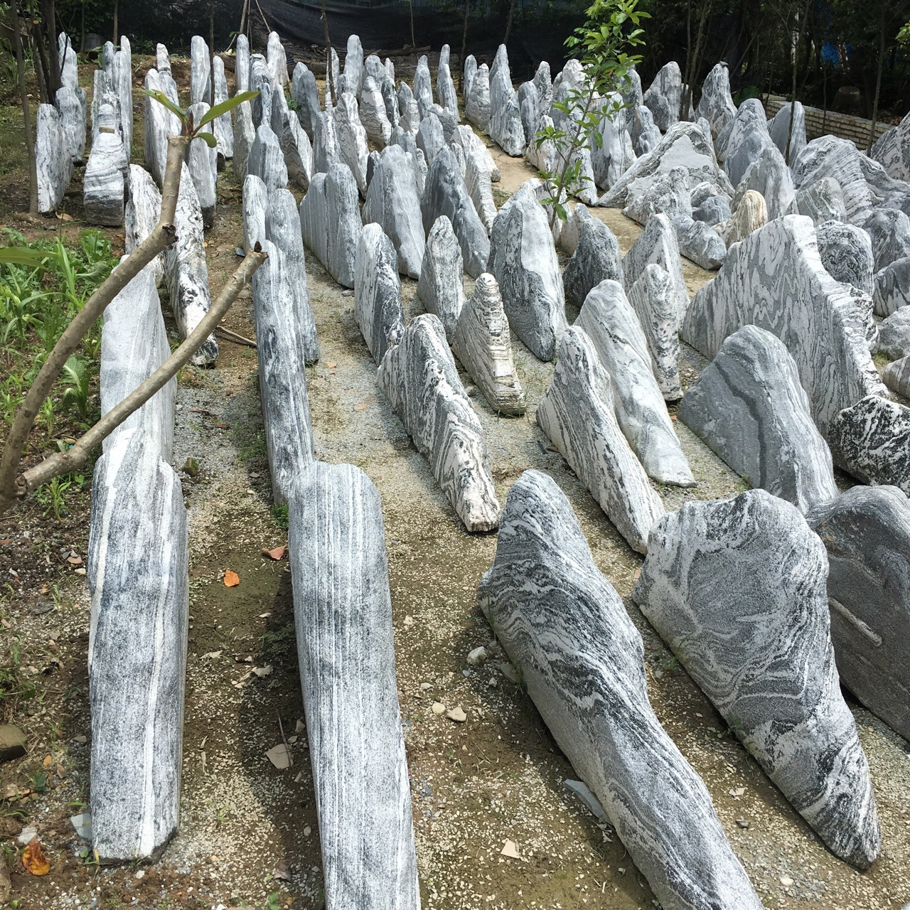 接触泰山石多年，聊聊泰山石原石颜色鉴赏与石敢当摆放高度要求